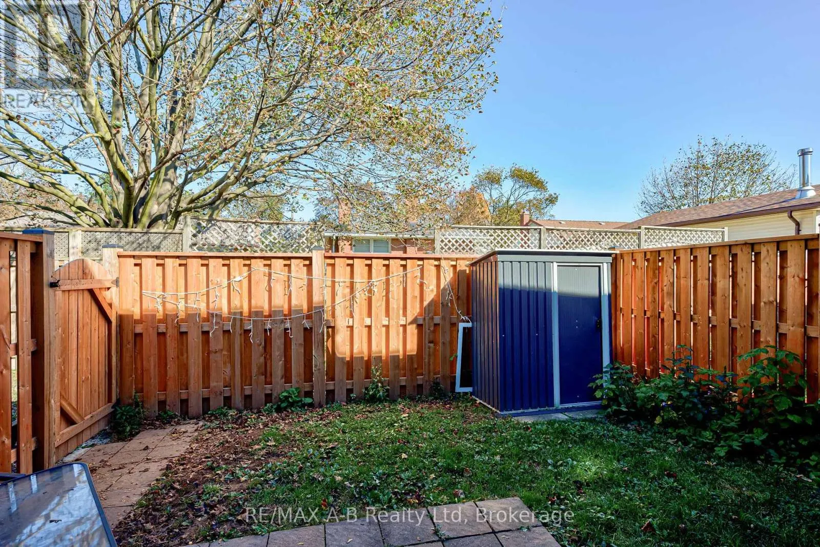 7 - 300 TRAYNOR AVENUE #7