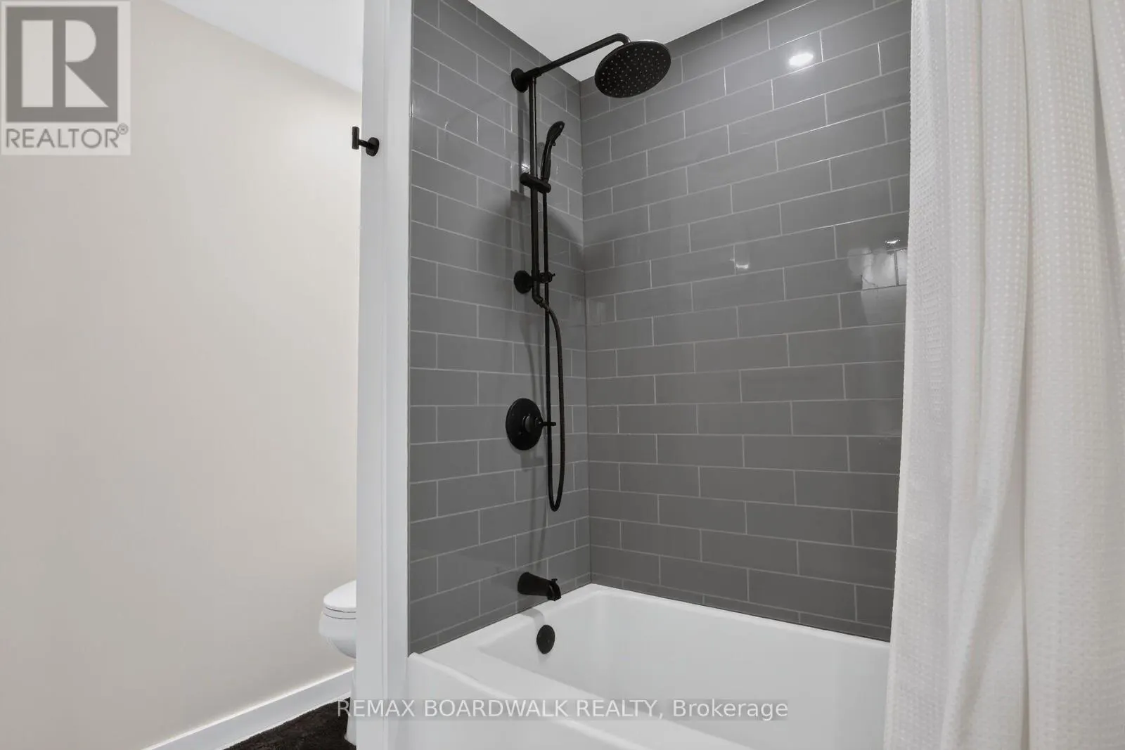 994 ROCKY HARBOUR CRESCENT
