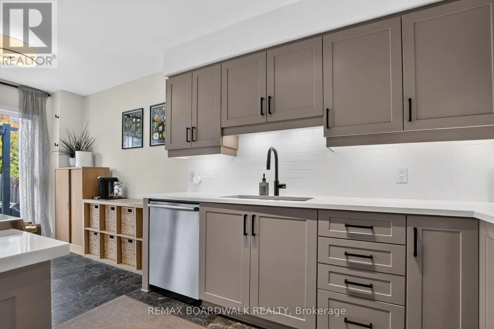 994 ROCKY HARBOUR CRESCENT