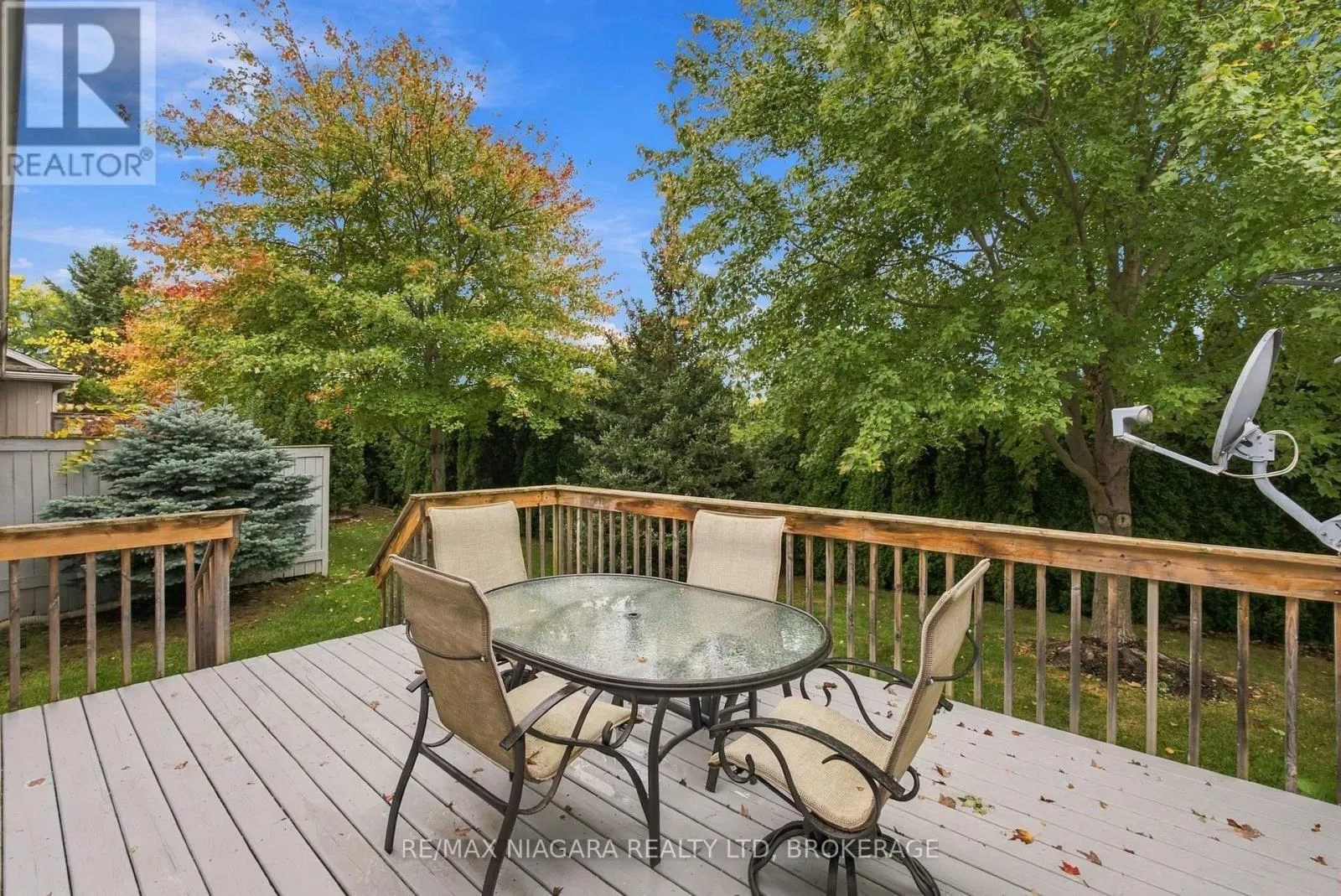 17 - 92 LORETTA DRIVE #17
