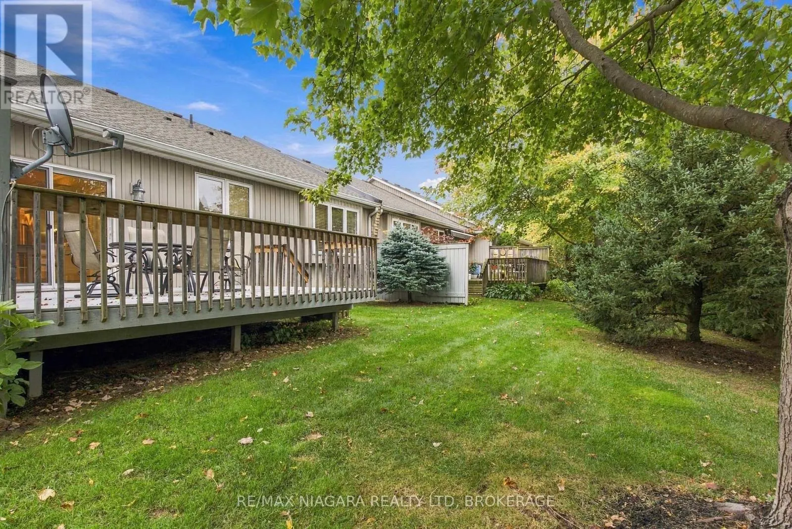 17 - 92 LORETTA DRIVE #17
