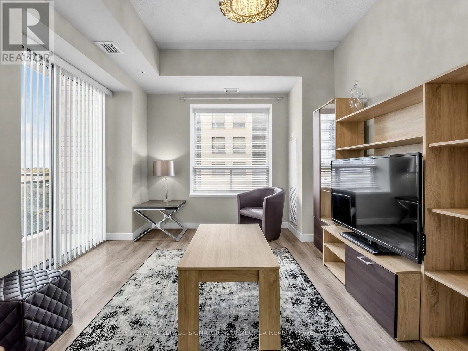 602 - 318 SPRUCE STREET
