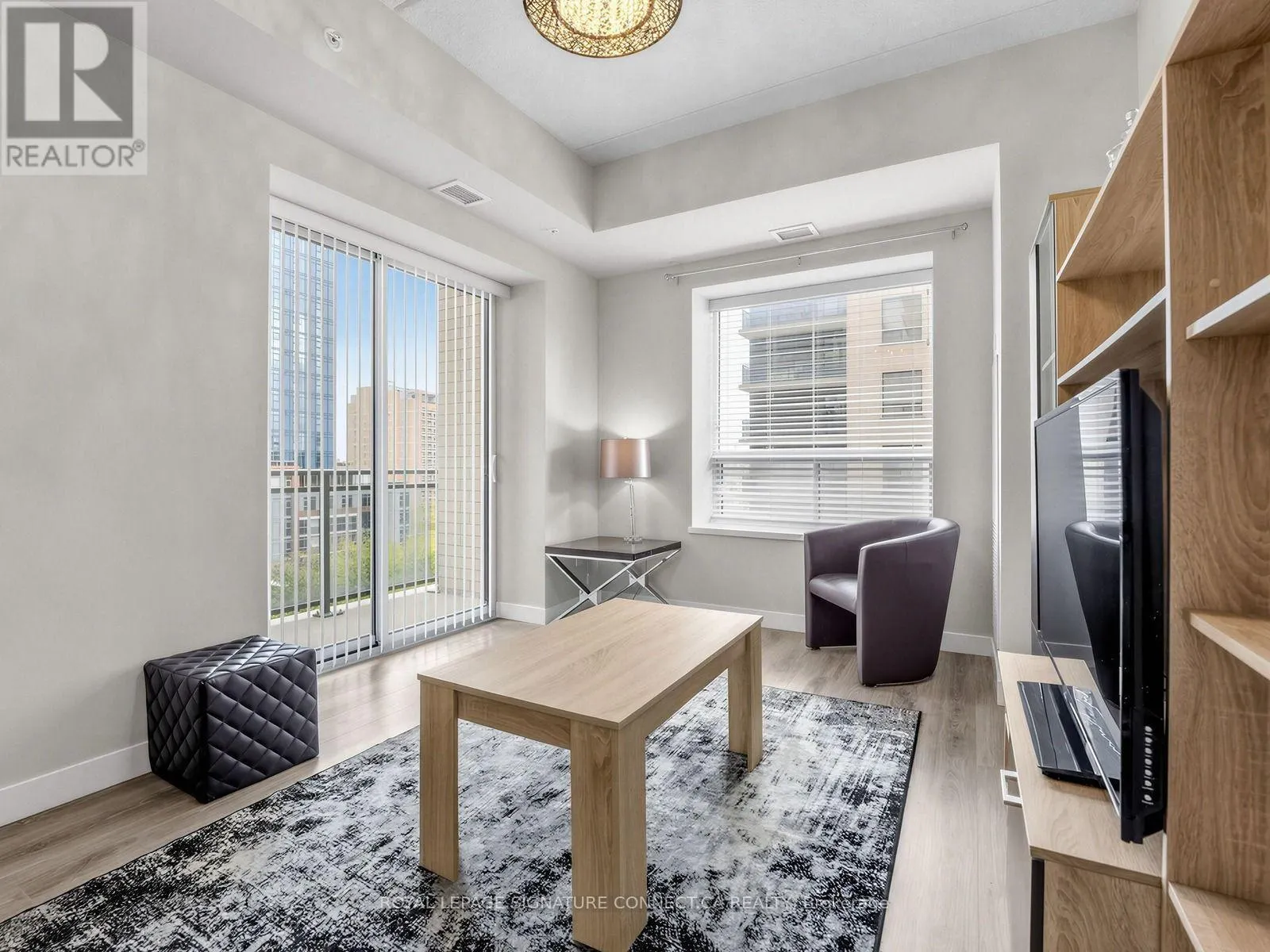 602 - 318 SPRUCE STREET