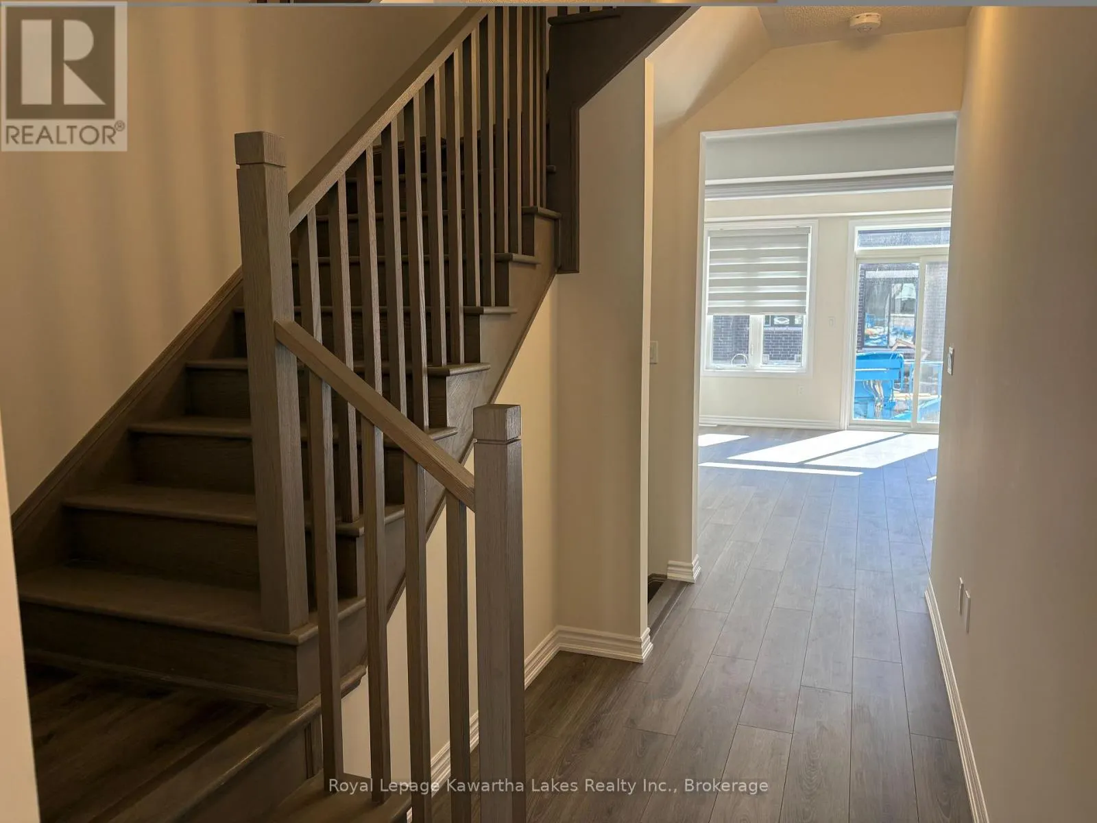28 INGLE WAY