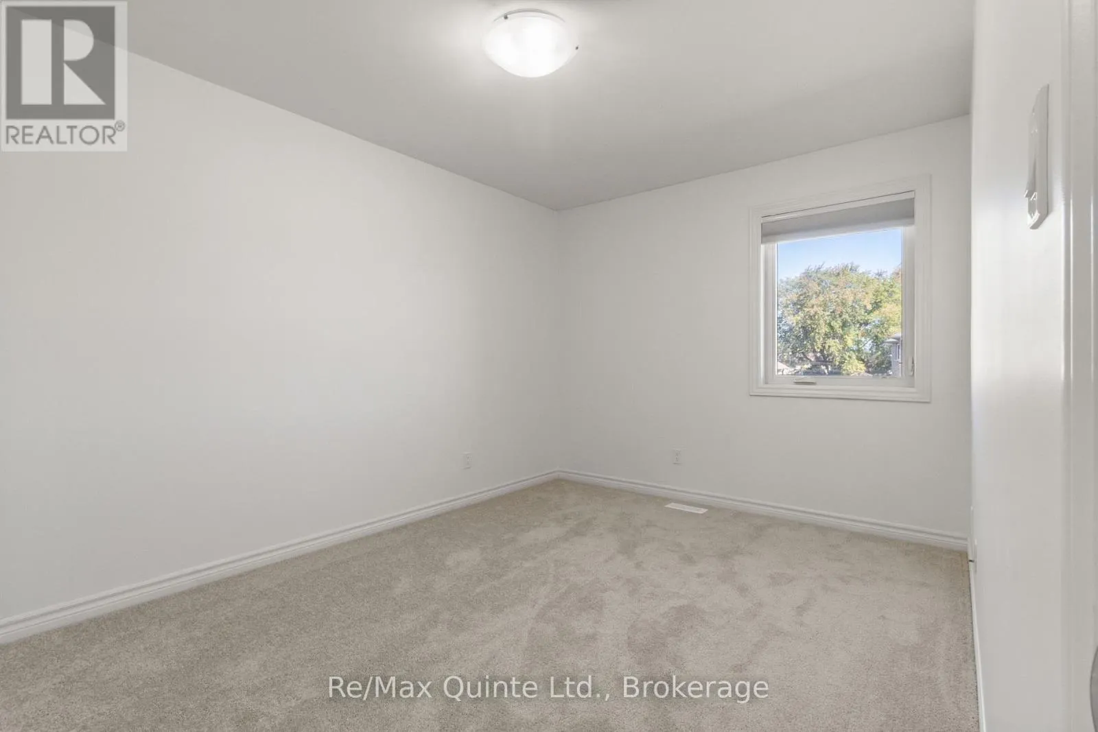 46 COTTONWOOD DRIVE