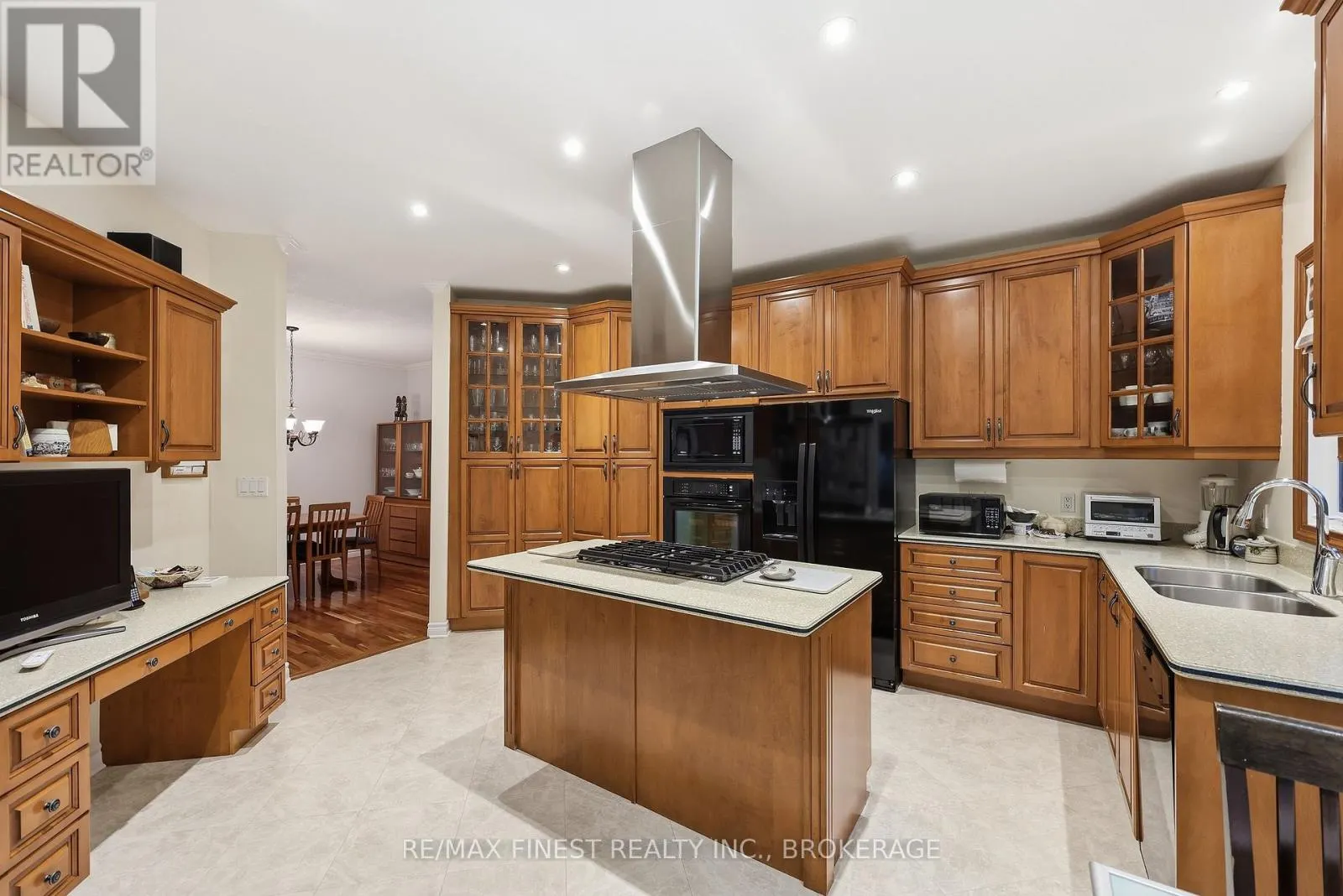 540 MONTEREY COURT
