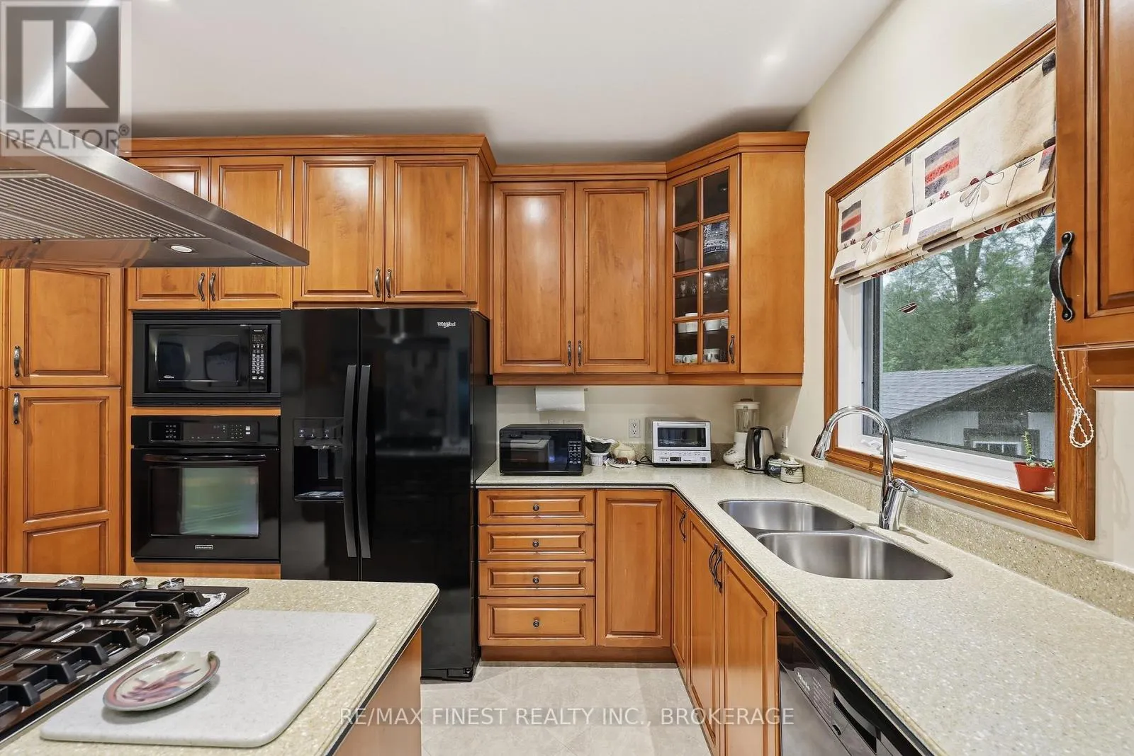 540 MONTEREY COURT