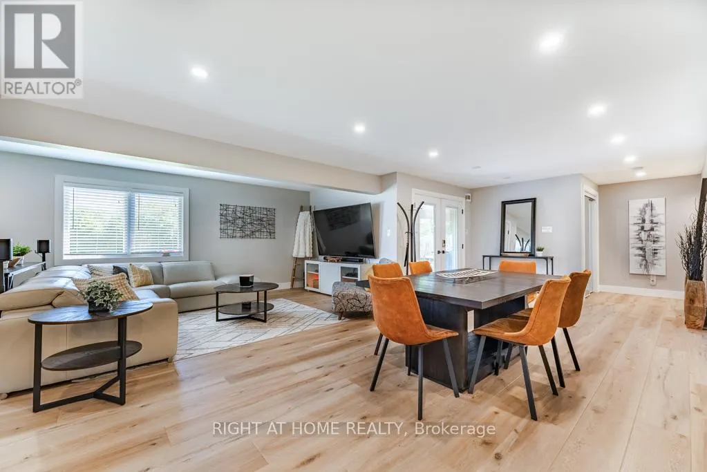 11 SETTLERS COURT