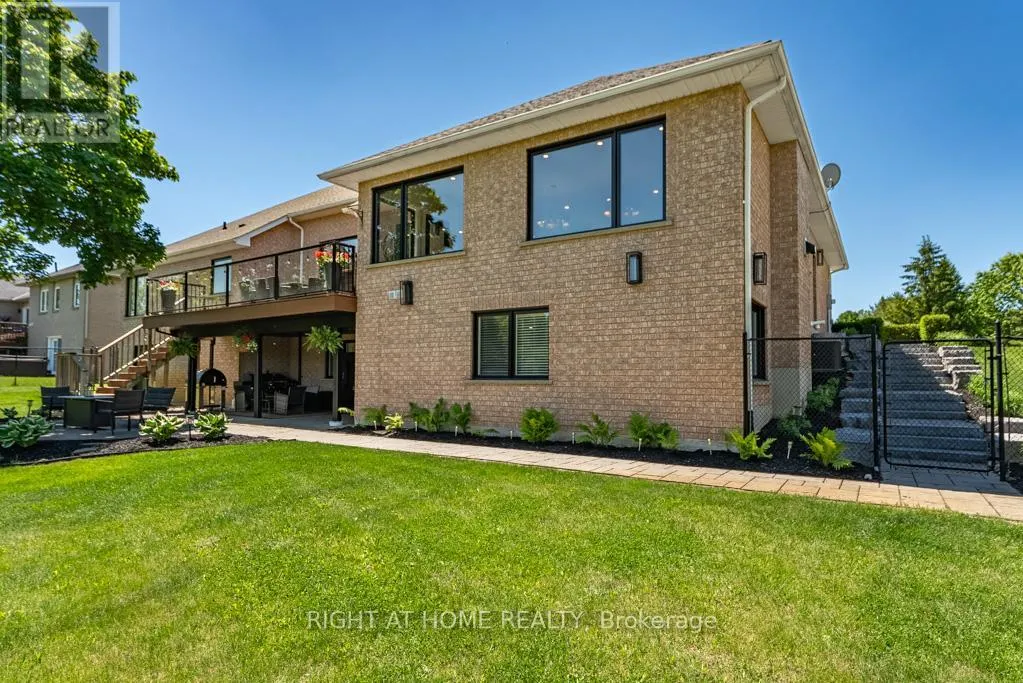 11 SETTLERS COURT
