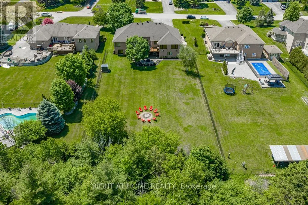 11 SETTLERS COURT