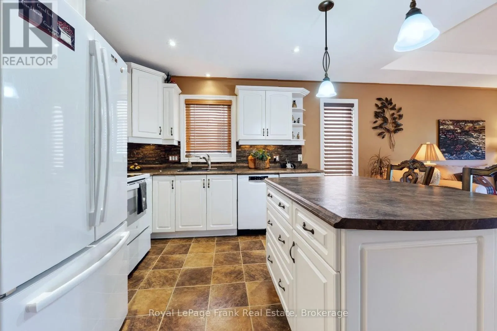 39 GREEN ARBOUR WAY