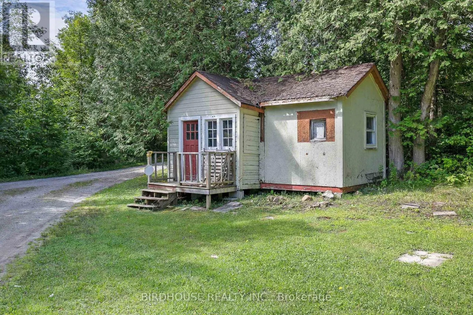 15 CEDAR NOOK ROAD