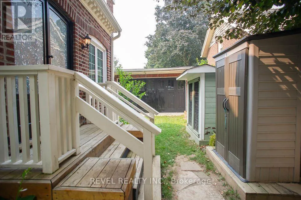 116 DUFFERIN AVENUE