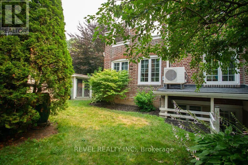 116 DUFFERIN AVENUE