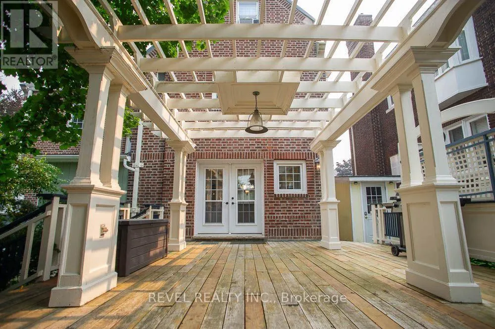 116 DUFFERIN AVENUE