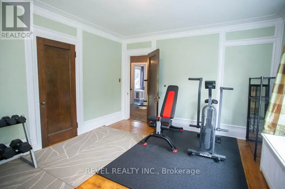 116 DUFFERIN AVENUE
