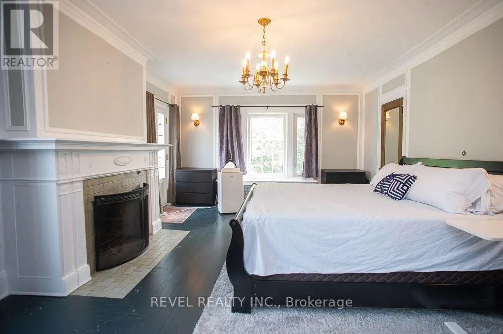 116 DUFFERIN AVENUE