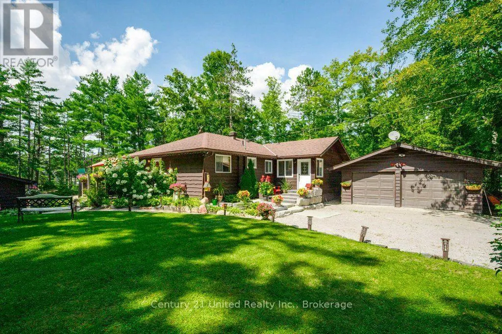 41 HALL CRESCENT