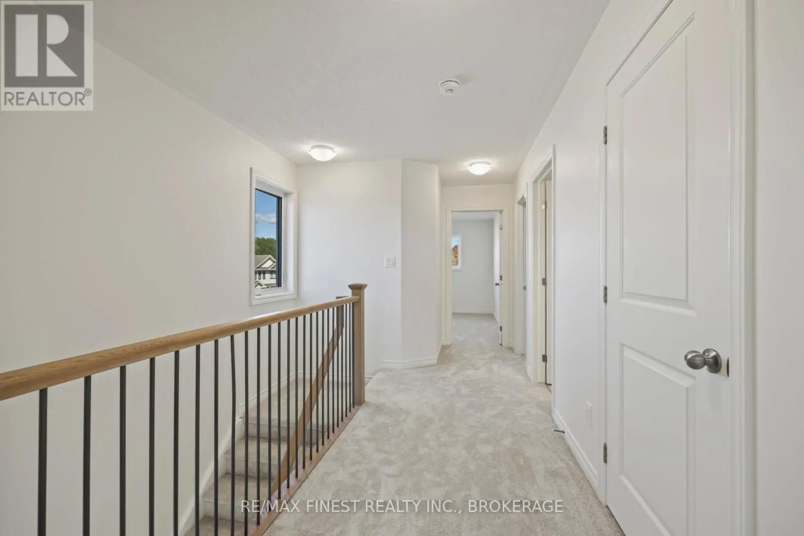 215 HERITAGE PARK DRIVE