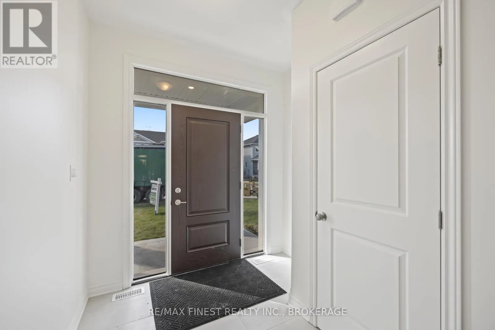 215 HERITAGE PARK DRIVE