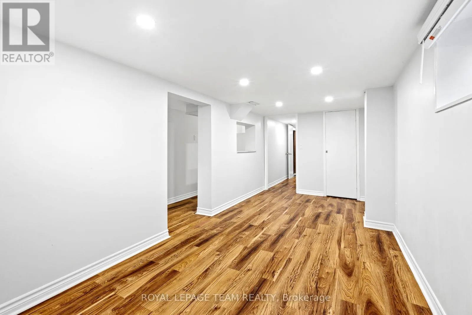 208 HOLLAND AVENUE
