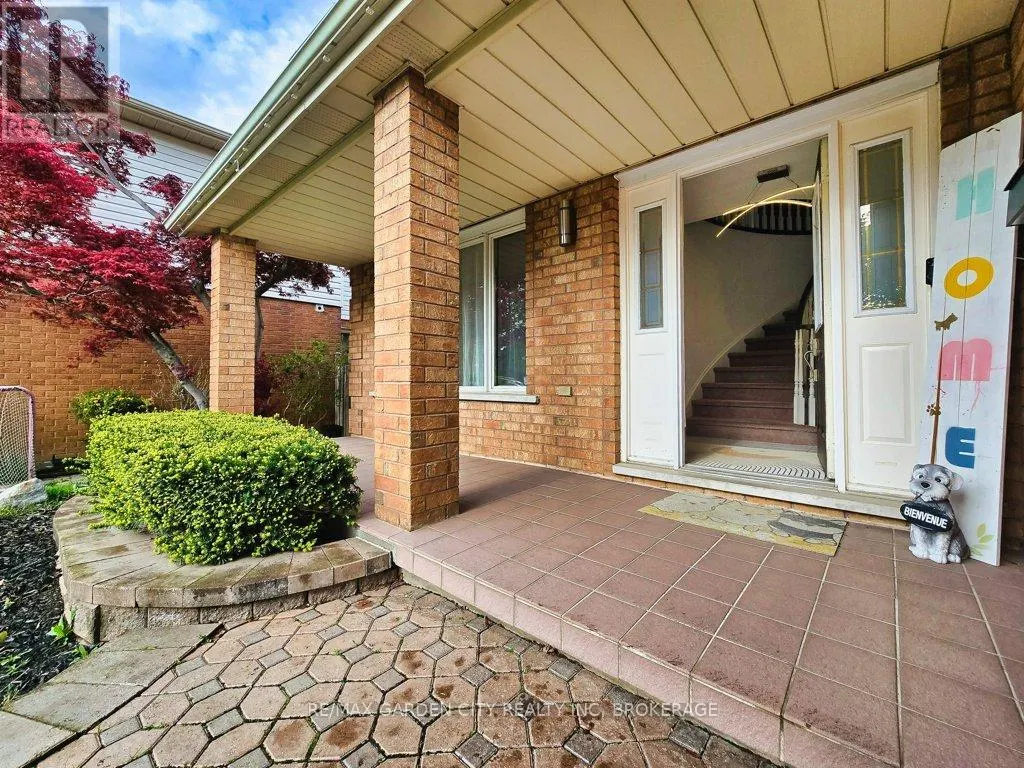 20 CONSIGLIA DRIVE