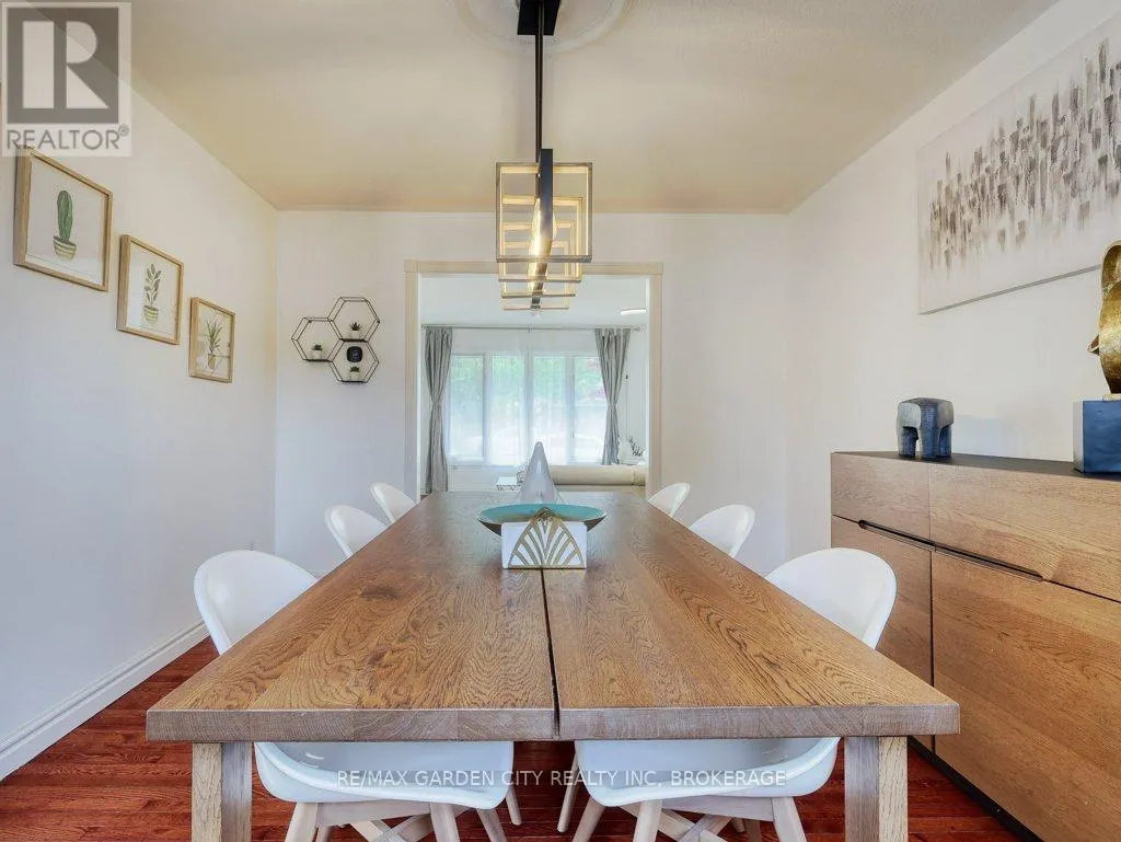 20 CONSIGLIA DRIVE