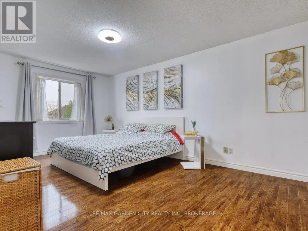 20 CONSIGLIA DRIVE