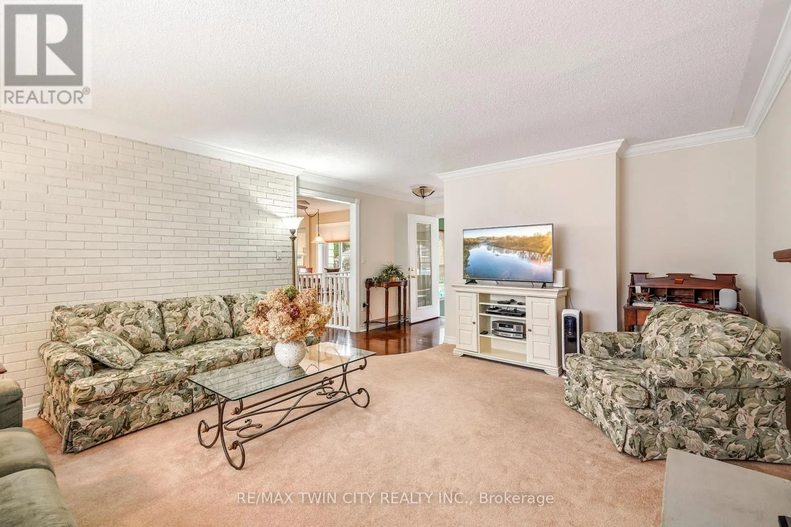 25 BRIER CRESCENT