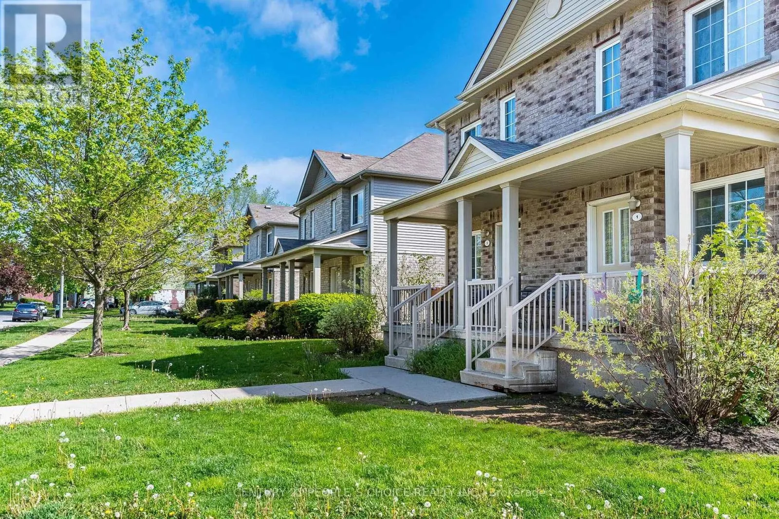 9 - 35 MOUNTFORD DRIVE