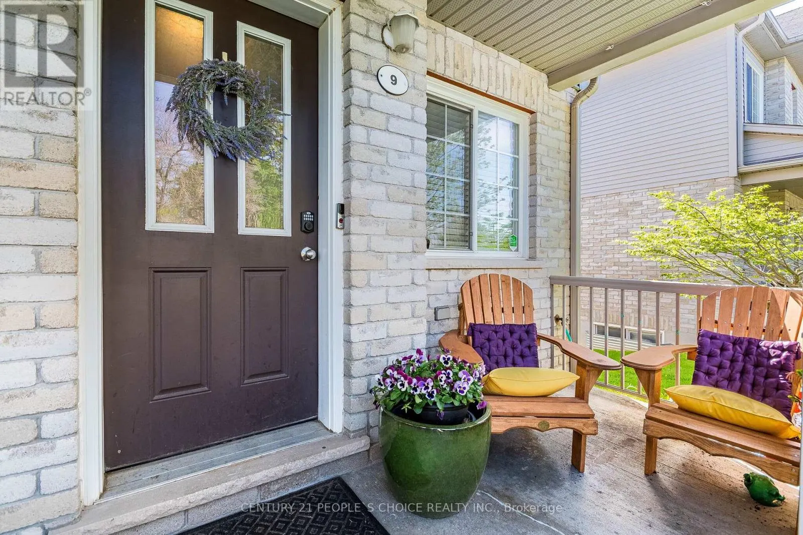 9 - 35 MOUNTFORD DRIVE