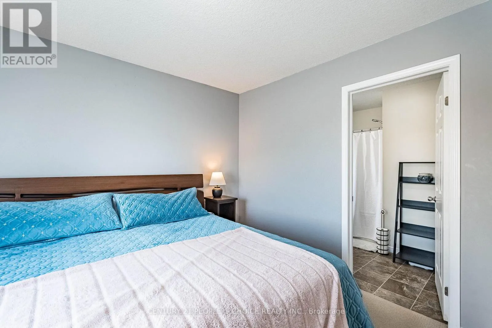 9 - 35 MOUNTFORD DRIVE