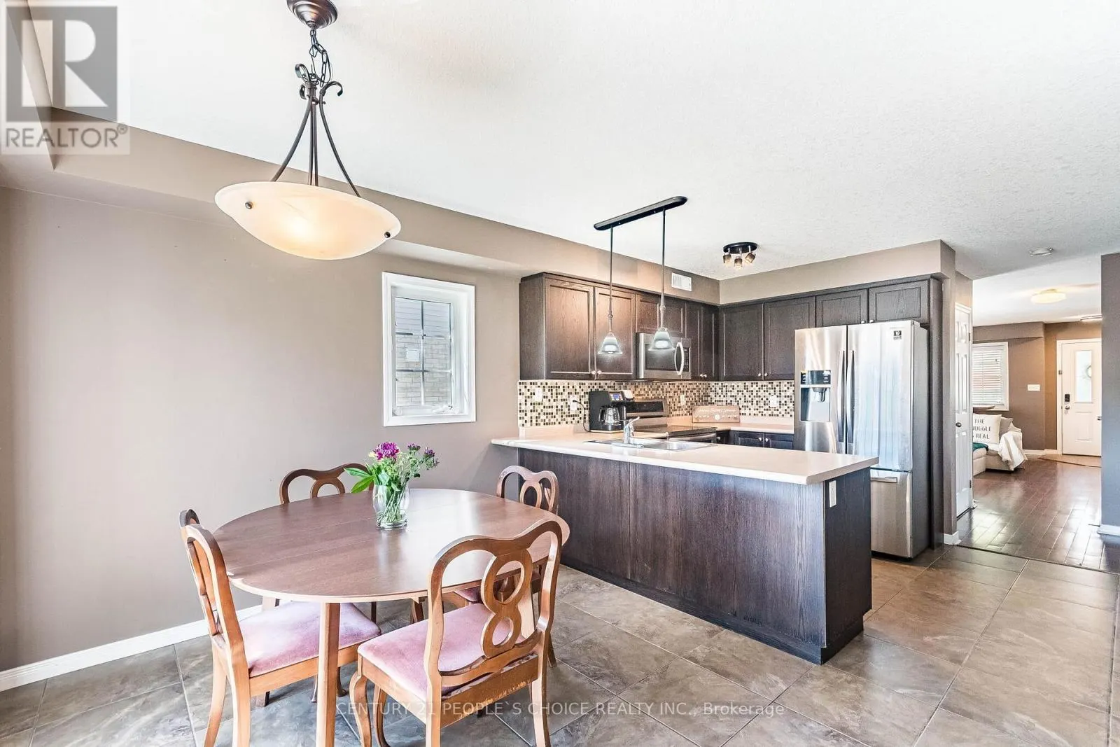 9 - 35 MOUNTFORD DRIVE