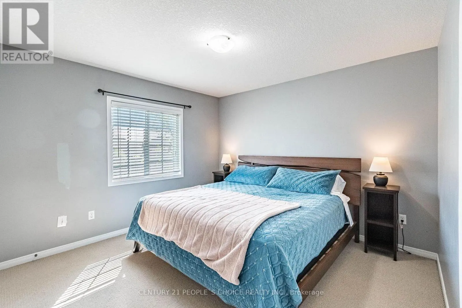 9 - 35 MOUNTFORD DRIVE