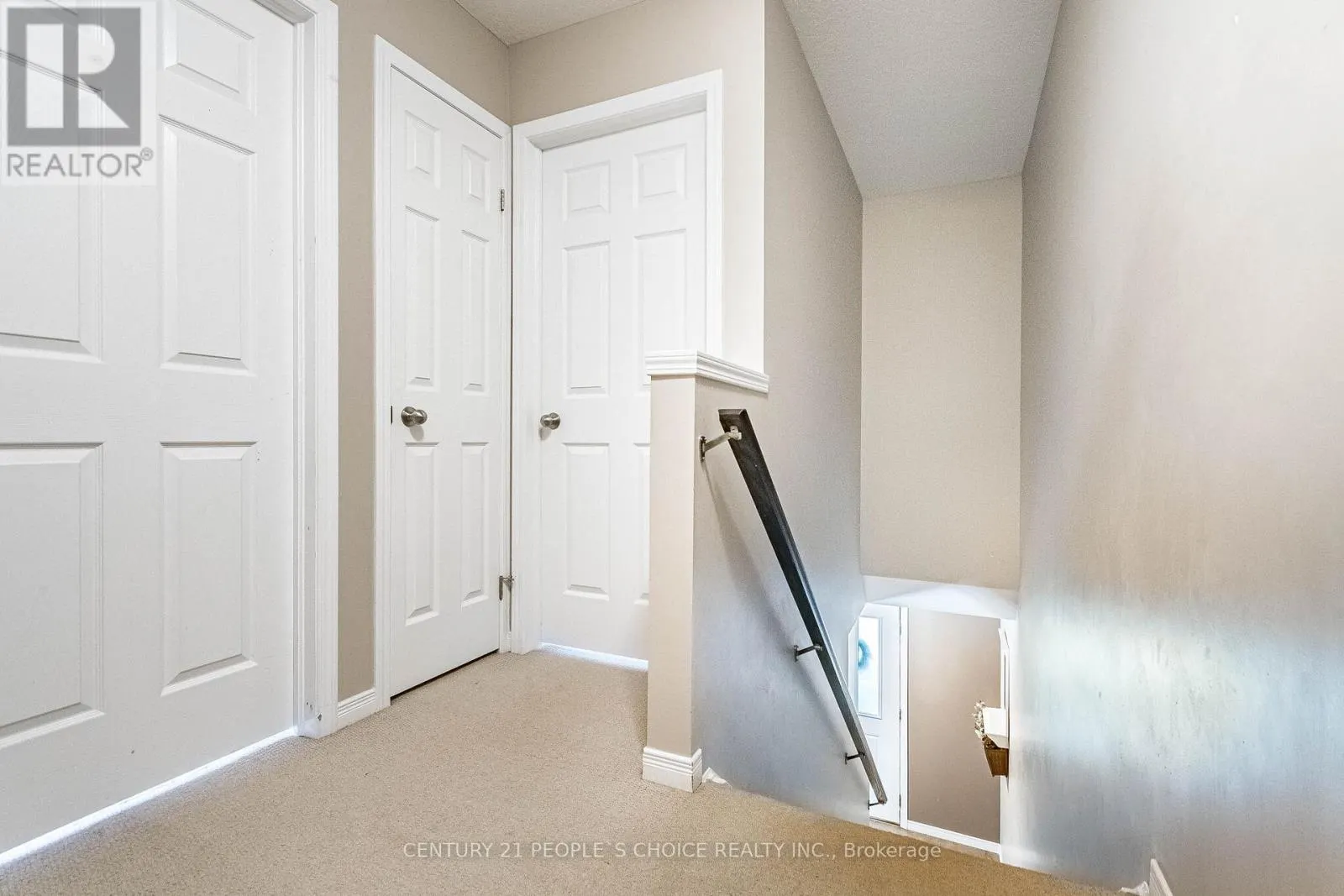 9 - 35 MOUNTFORD DRIVE