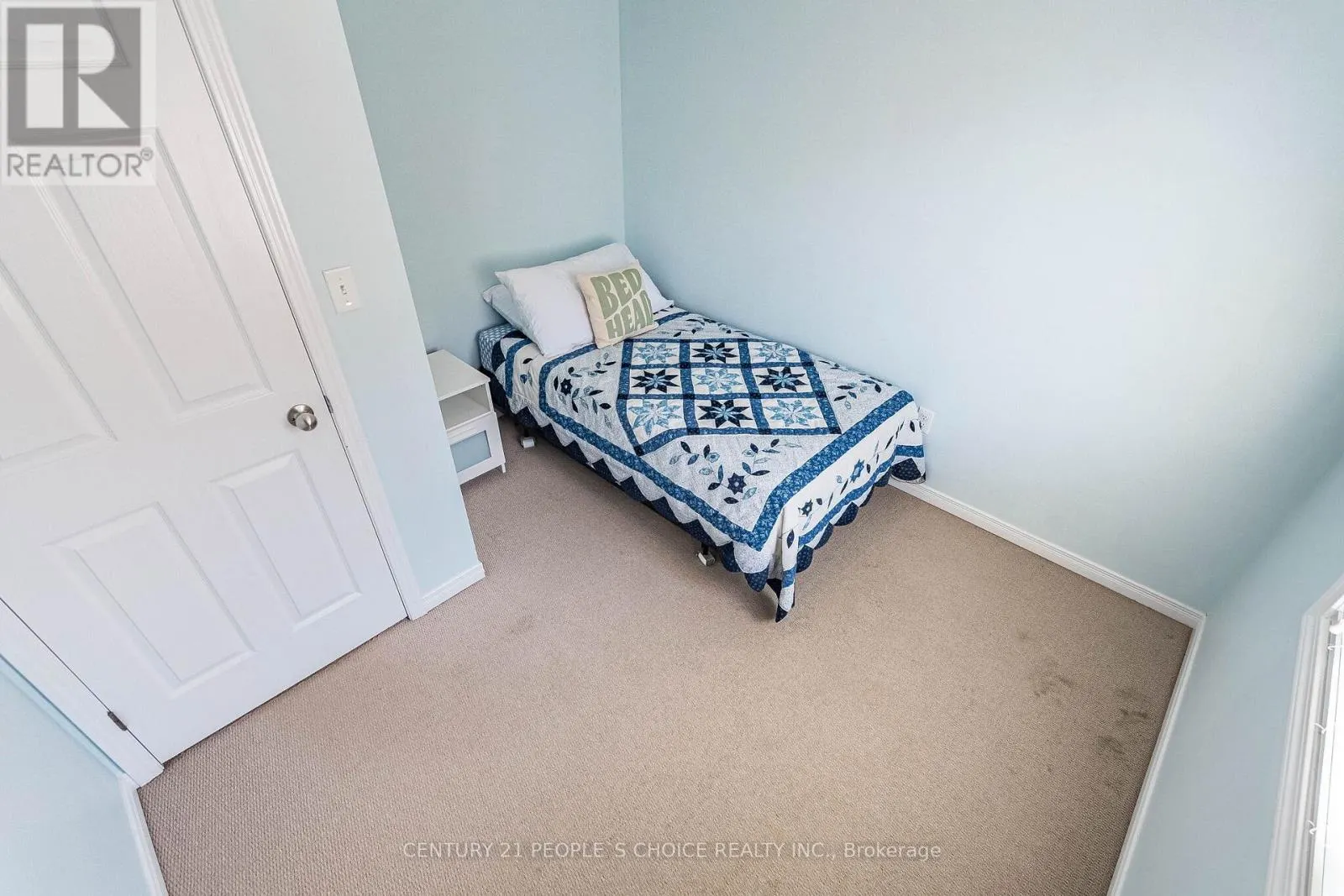 9 - 35 MOUNTFORD DRIVE