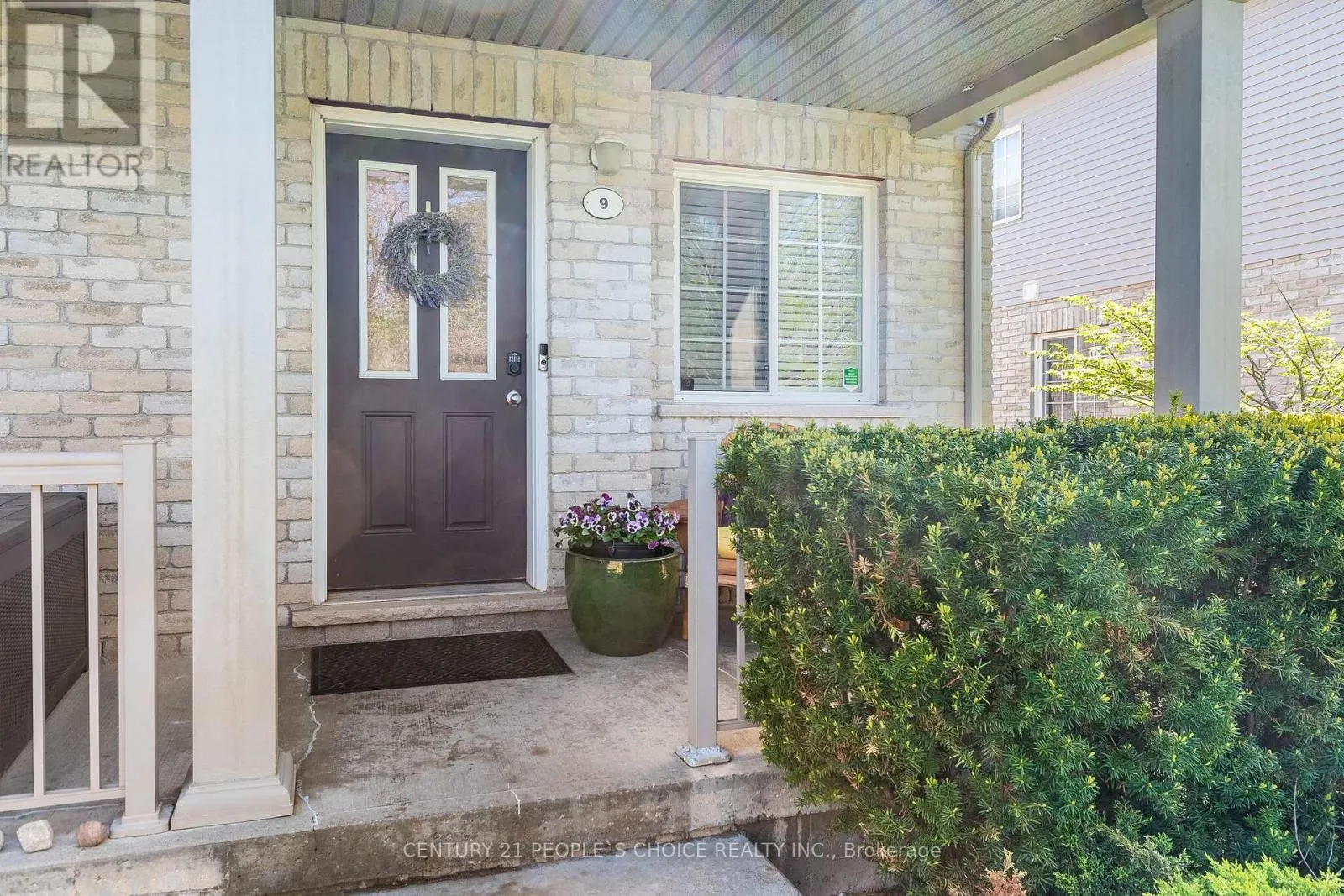 9 - 35 MOUNTFORD DRIVE