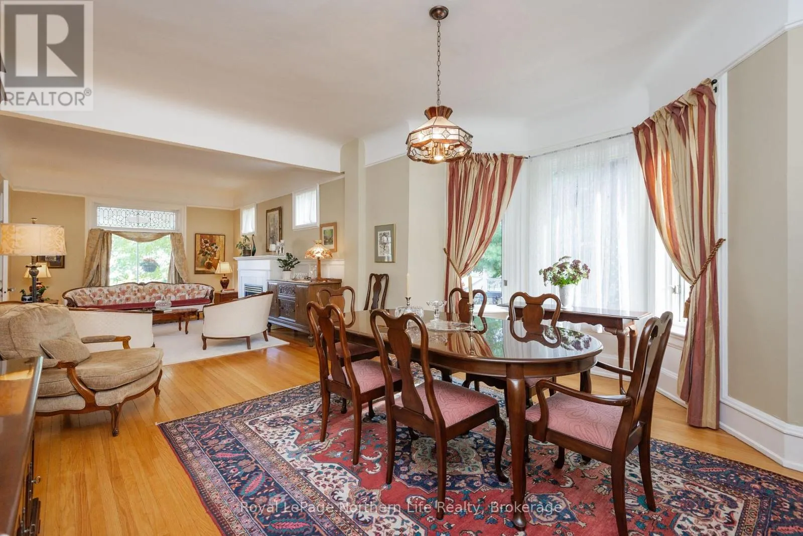 797 MCINTYRE STREET W