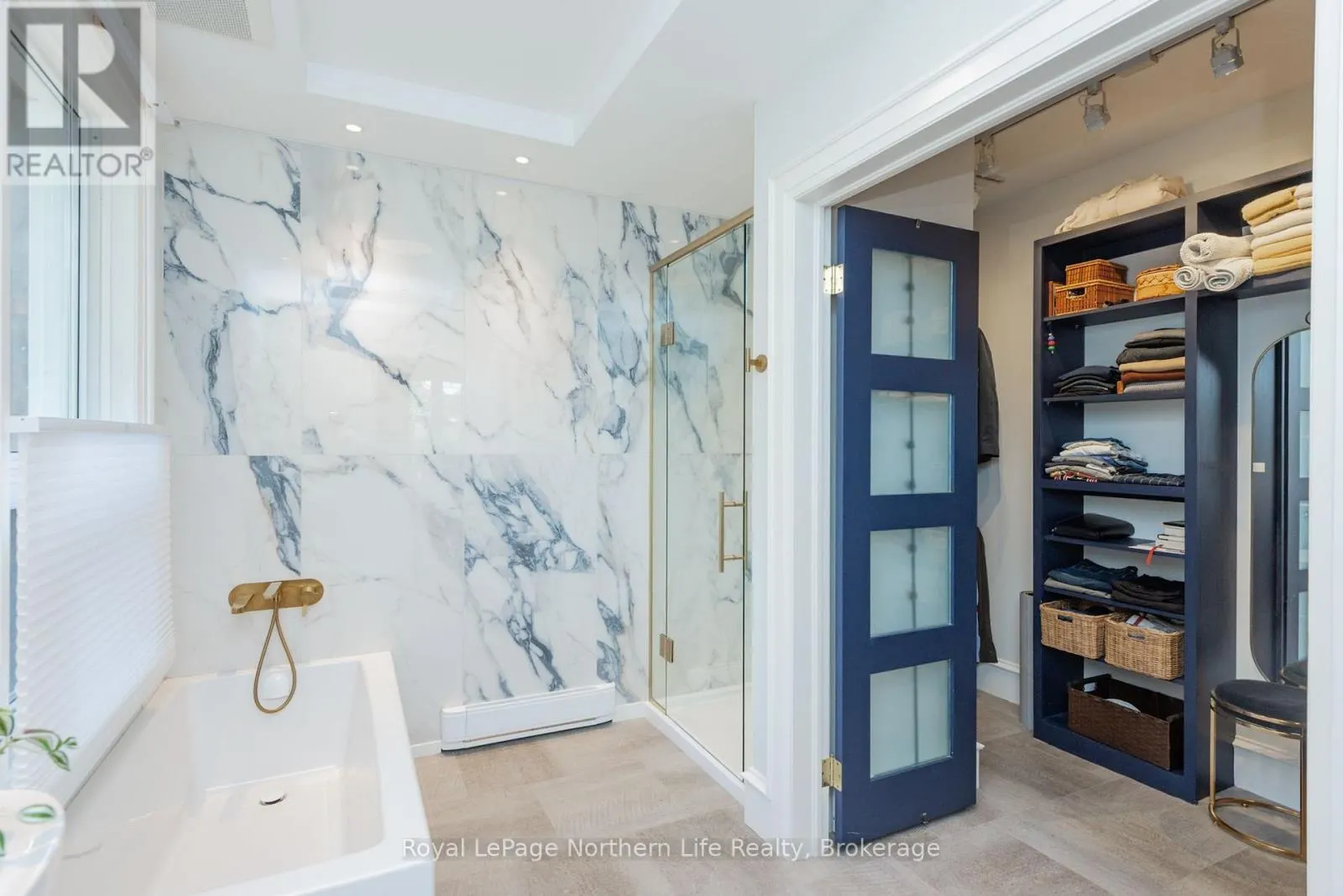 797 MCINTYRE STREET W