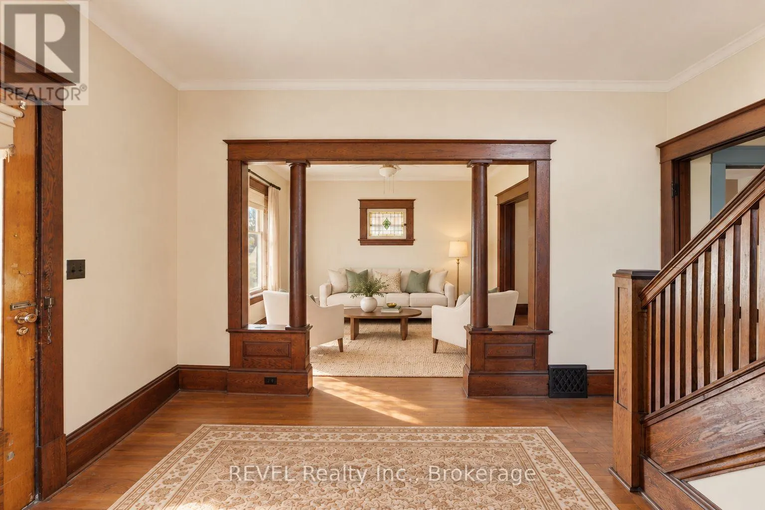 63 CARLETON STREET S