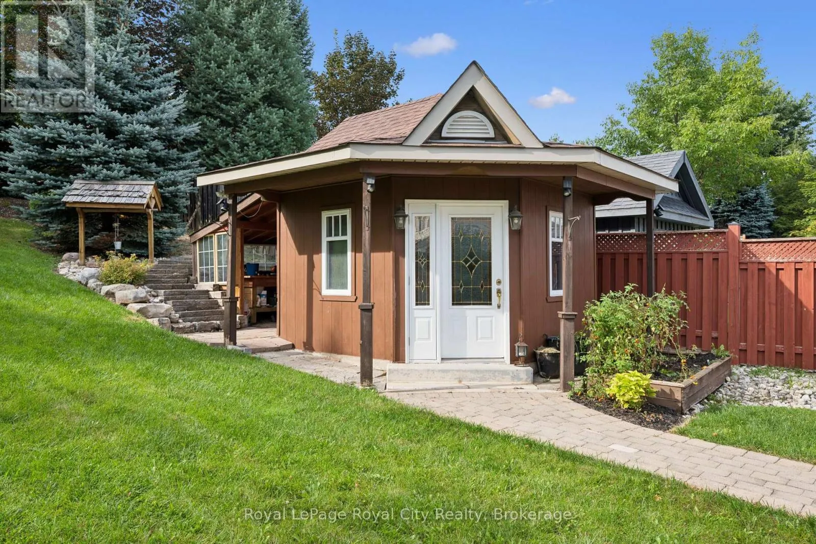 26 FRASSON DRIVE