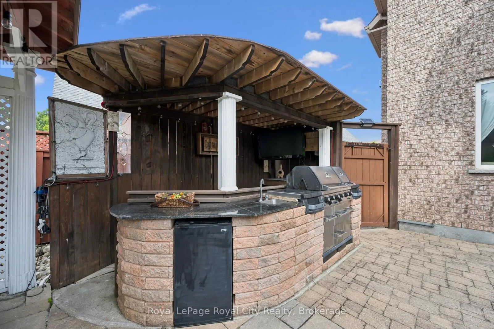 26 FRASSON DRIVE
