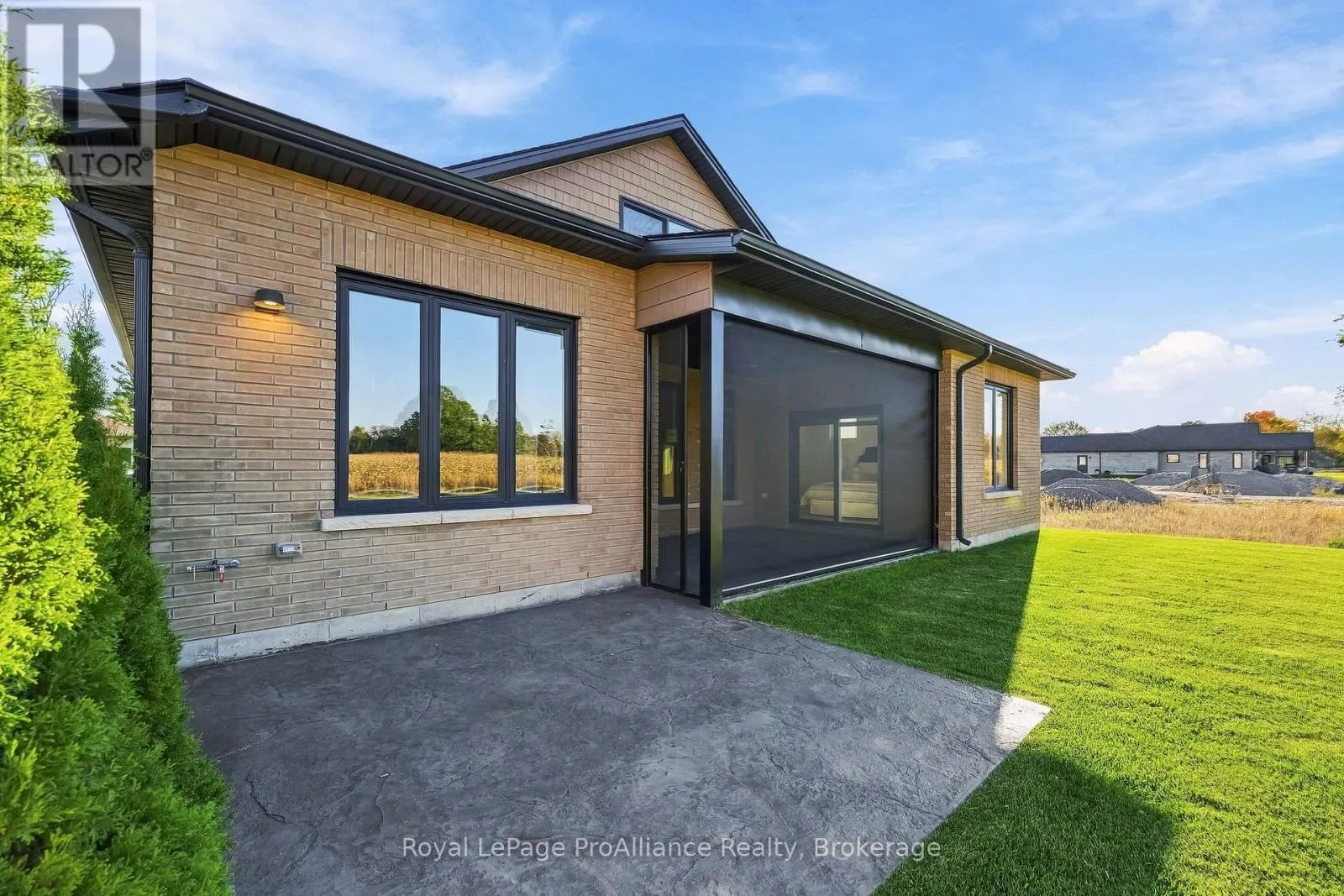 52 BEACON DRIVE