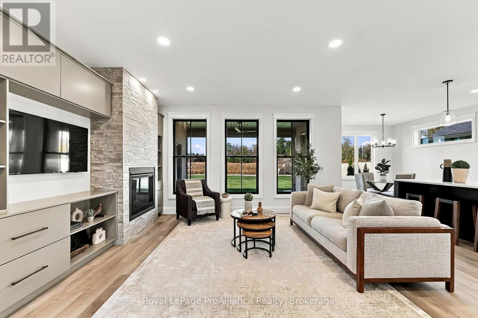 52 BEACON DRIVE