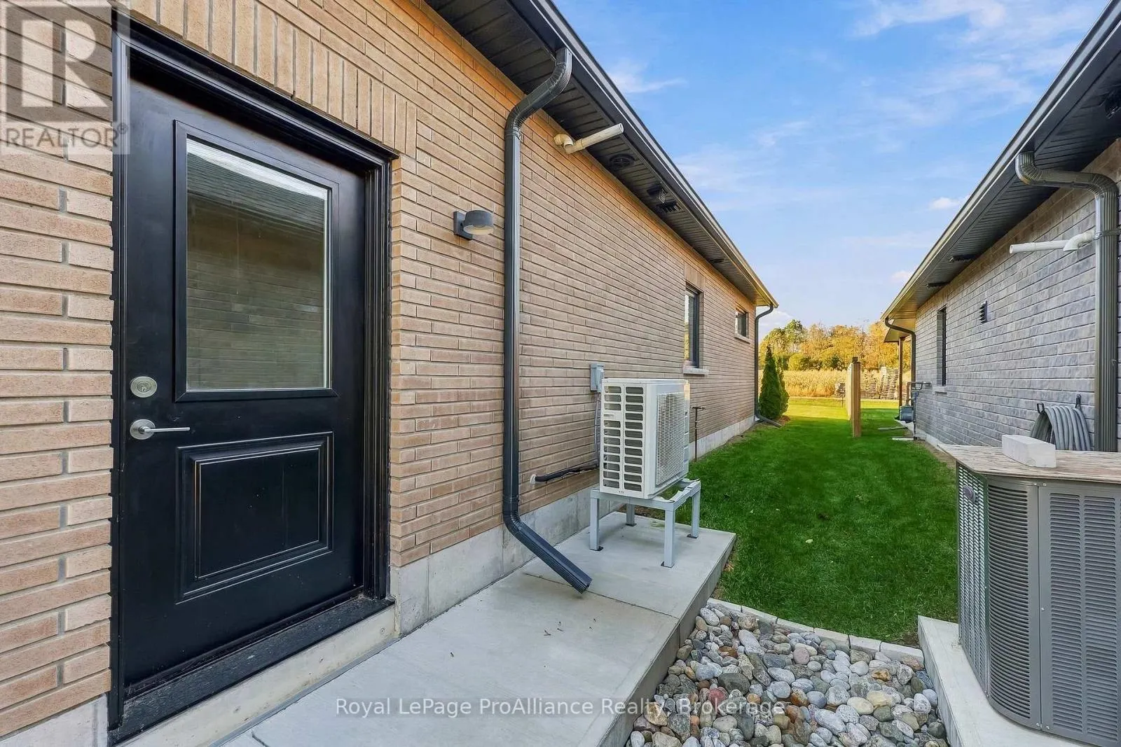 52 BEACON DRIVE