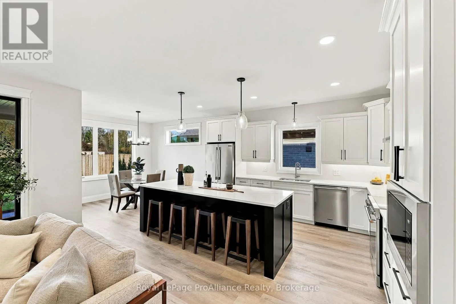 52 BEACON DRIVE