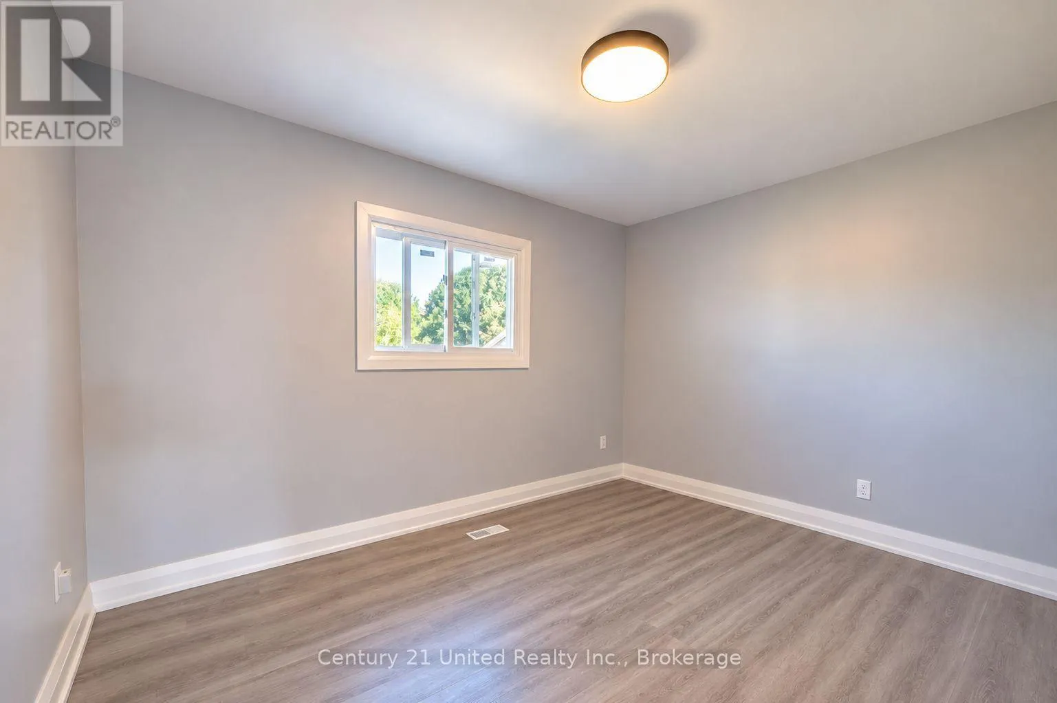 818 ORPINGTON ROAD