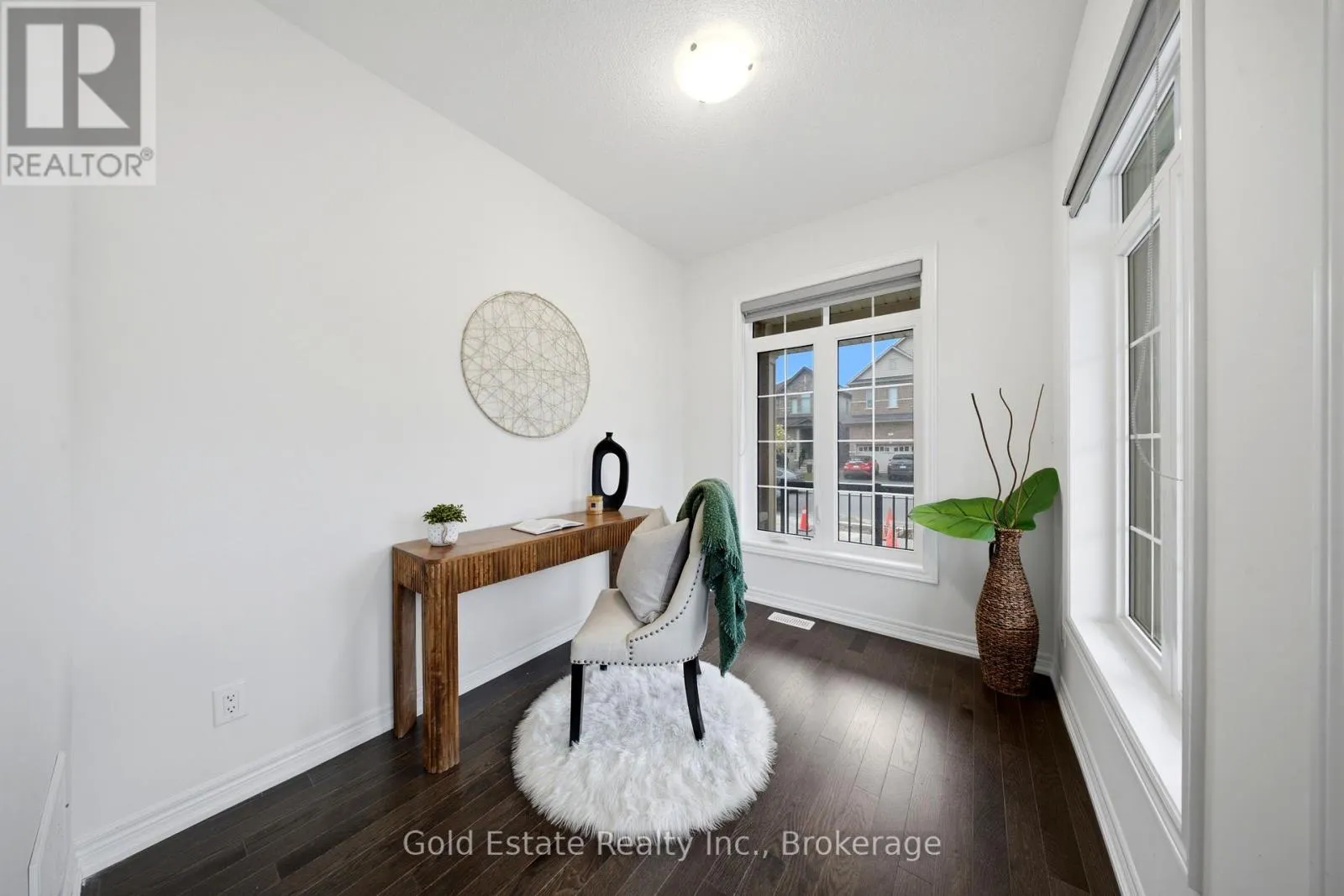 3 GEORGINA STREET