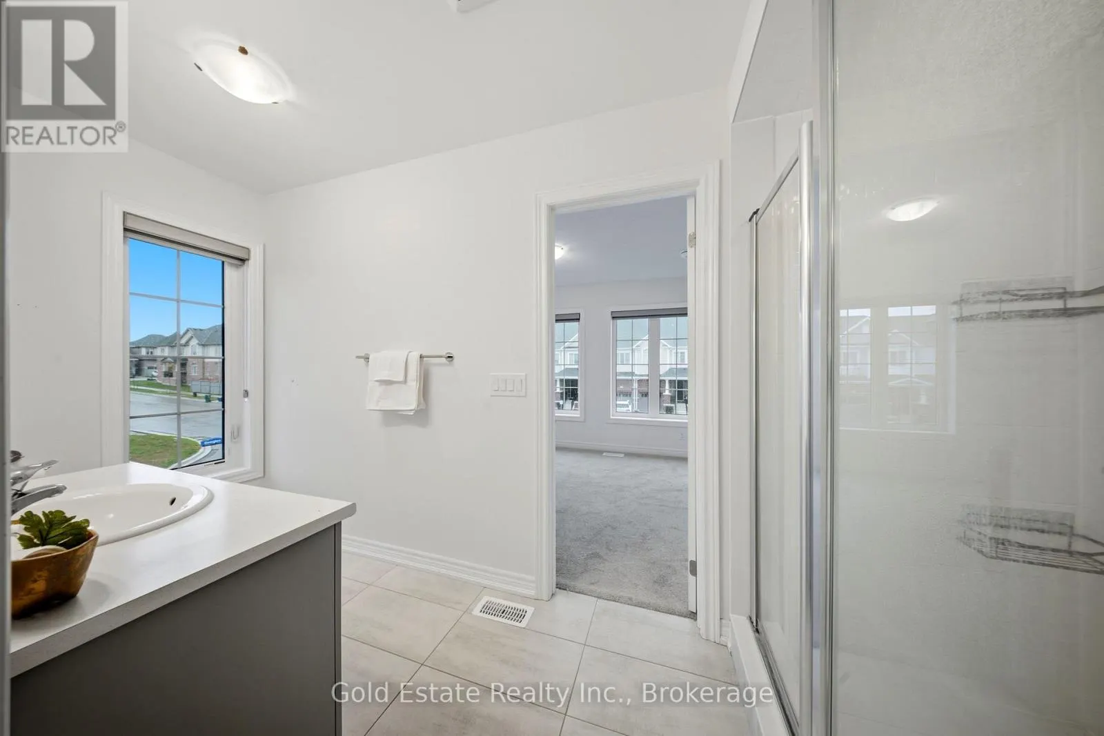 3 GEORGINA STREET
