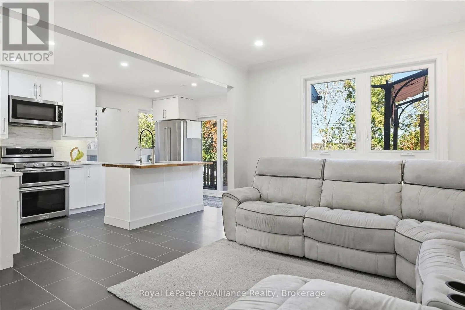 1316 SCOLLARD DRIVE